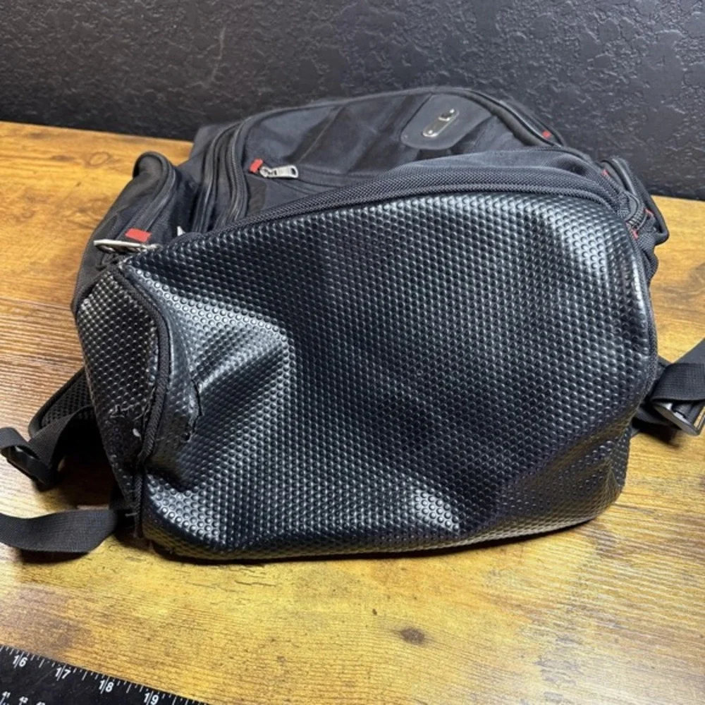 Ful Refugee Black‎ Ballistic Nylon Laptop Travel Backpack Unisex One Size